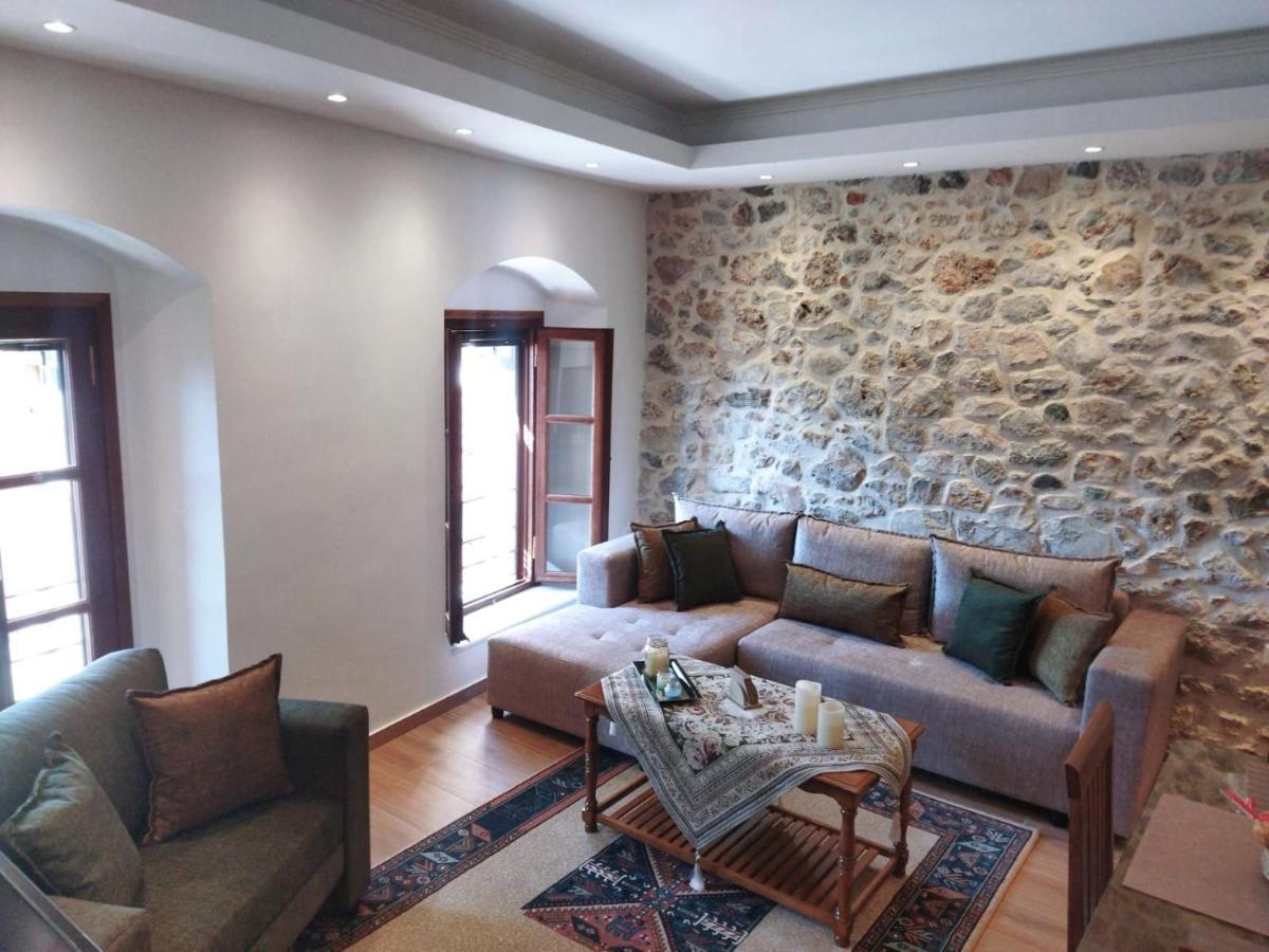 Tsolakis Luxury House Villa Leonidio Exterior photo